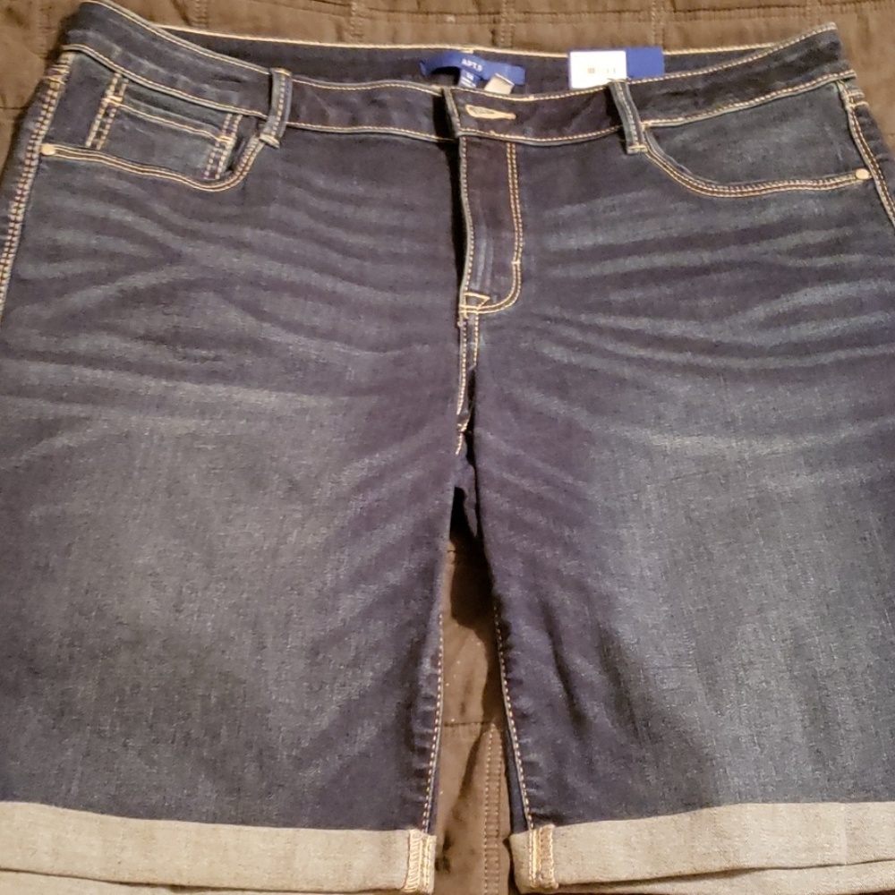Bermuda Jeans